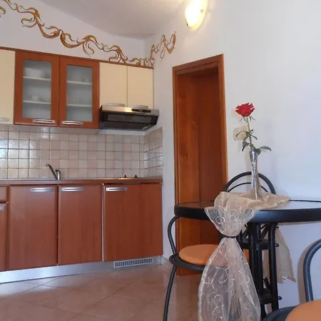 Apartament Linet 8- By Interhome *