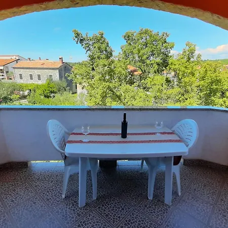 Linet 8- By Interhome Apartament